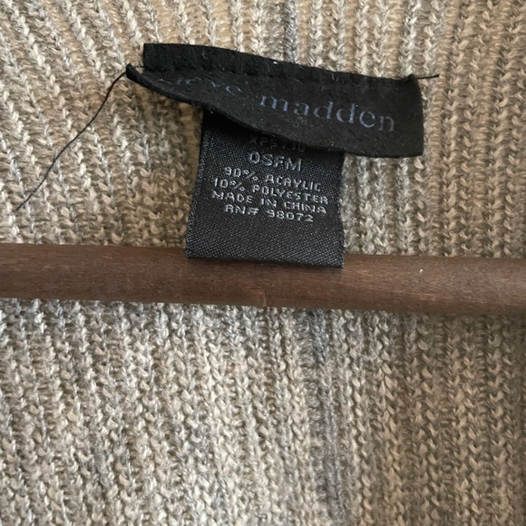 Steve Madden OSFM Brown Tan Fringe Knit Open Shawl Sweater - Picture 6 of 7